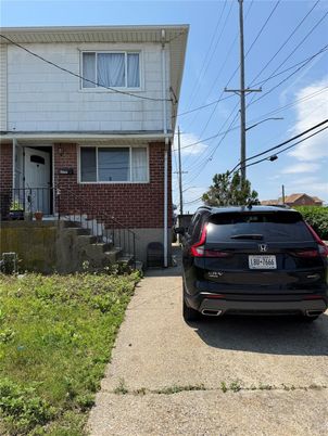 Exterior, Facade, Brick Facade, None