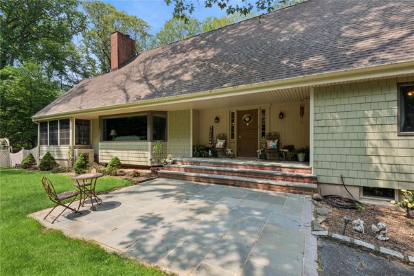 Exterior, Facade, Cape Cod