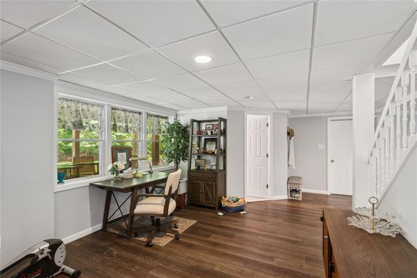 Home Office, Interior, Recessed Lighting, Wood Texture Flooring