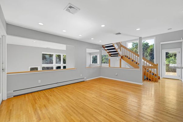 Empty room, Interior, Recessed Lighting, Wood Texture Flooring