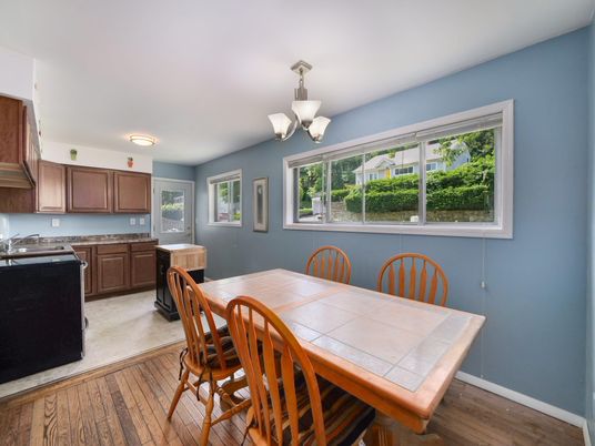 Chandelier, Dining room, Interior, Kitchen, Wood Texture Flooring