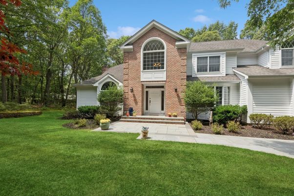 Exterior, Facade, Brick Facade, Brick Traditional