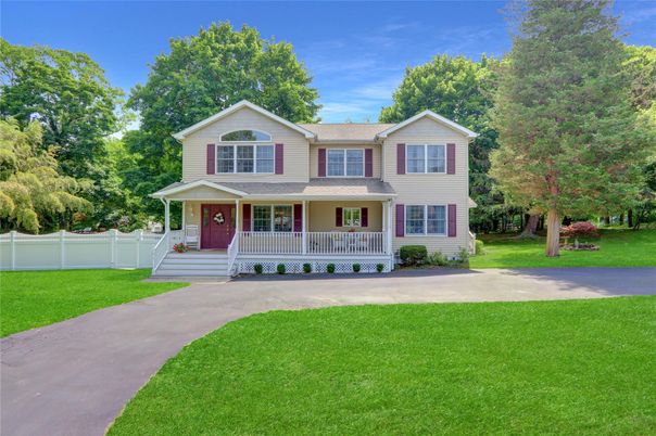 Backyard, Exterior, Facade, Farmhouse
