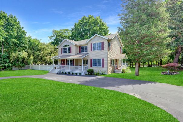 Backyard, Exterior, Facade, Farmhouse