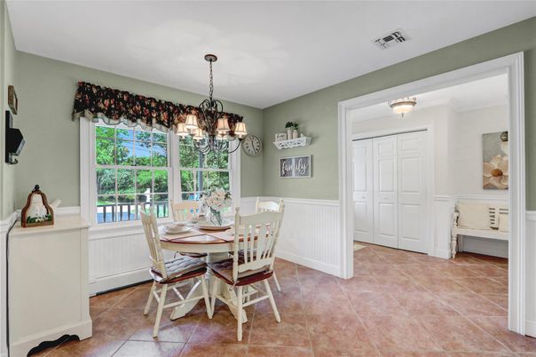 Chandelier, Dining room, Interior