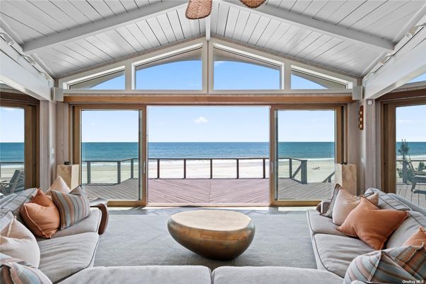 Interior, Living room, Sun Room, Water