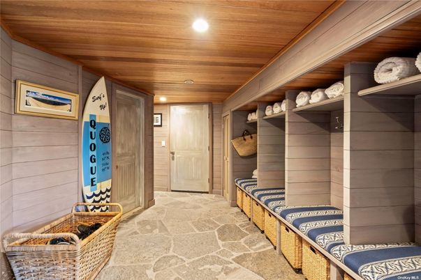 Interior, Recessed Lighting, Wooden Ceilings, Wooden Walls