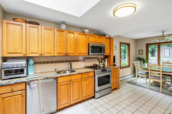 Dining room, Interior, Kitchen, Stainless Steel Appliances