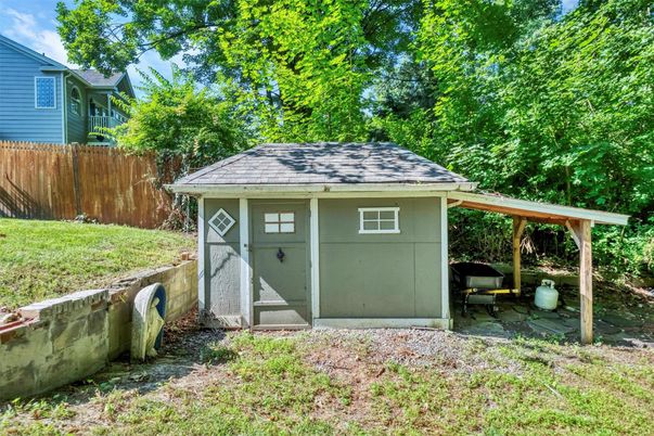 Backyard, Detached Garage, Exterior