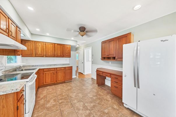 Interior, Kitchen, Recessed Lighting