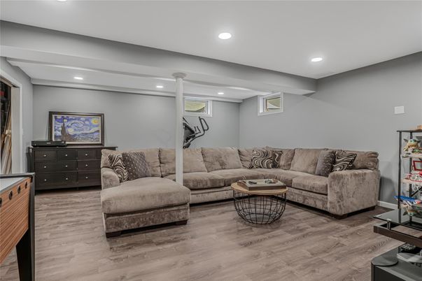 Interior, Living room, Recessed Lighting, Wood Texture Flooring