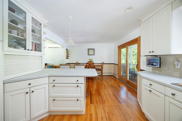 Dining room, Interior, Pendant Lights, Recessed Lighting, Wood Texture Flooring