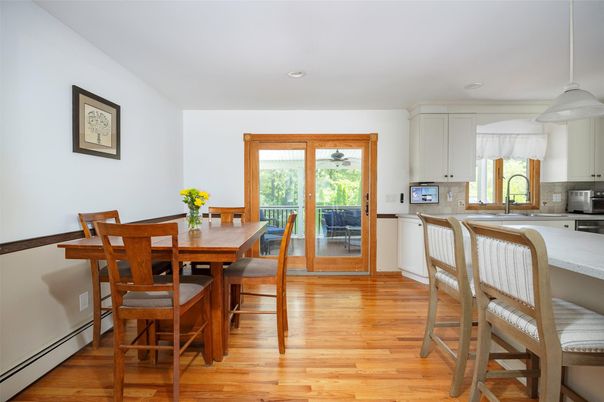 Dining room, Interior, Kitchen, Recessed Lighting, Wood Texture Flooring
