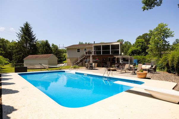 Exterior, Pool