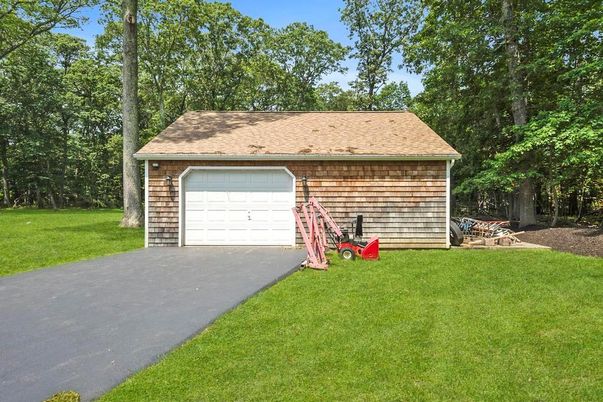 Backyard, Detached Garage, Exterior