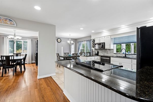 Chandelier, Dining room, Interior, Kitchen, Recessed Lighting, Wood Texture Flooring
