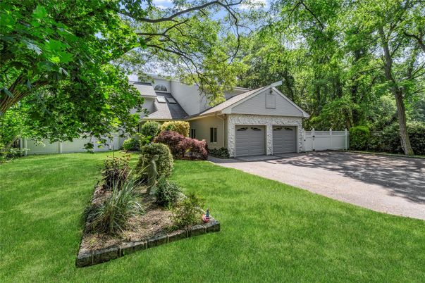 Backyard, Detached Garage, Exterior