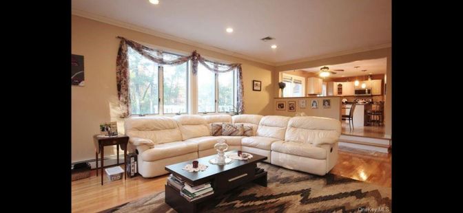 Interior, Kitchen, Living room, Pendant Lights, Recessed Lighting, Wood Texture Flooring