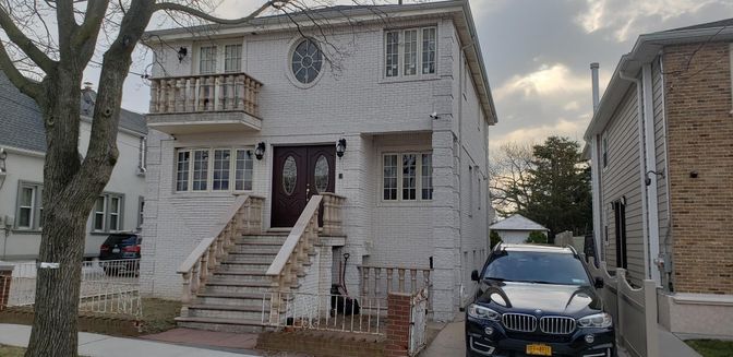 Exterior, Facade, Brick Facade, Rowhouse