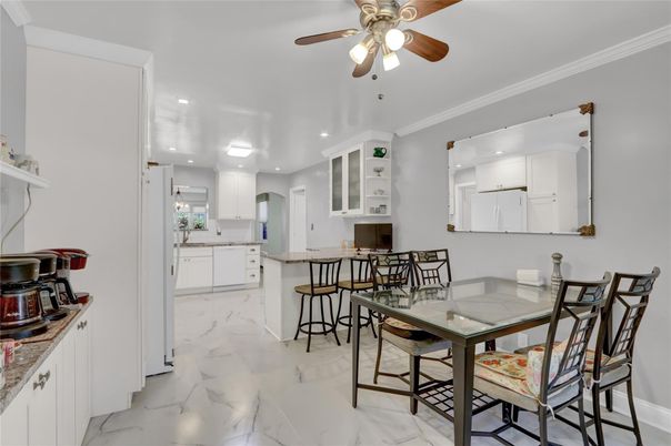 Dining room, Interior, Kitchen, Marble, Recessed Lighting