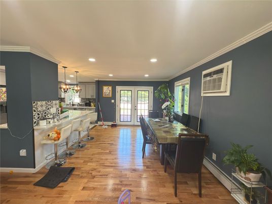 Dining room, Interior, Pendant Lights, Recessed Lighting, Wood Texture Flooring