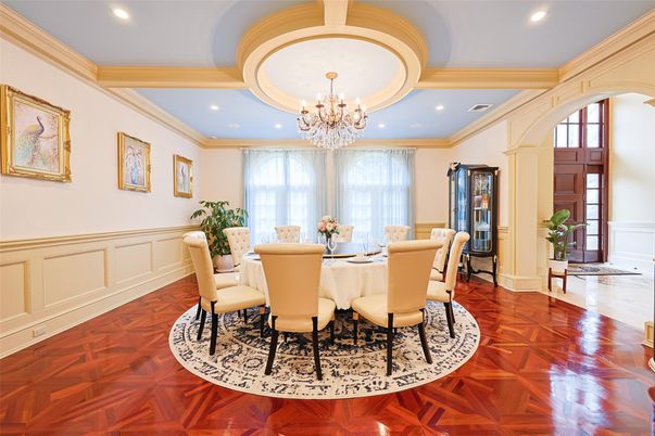 Chandelier, Dining room, Interior, Recessed Lighting, Wood Texture Flooring