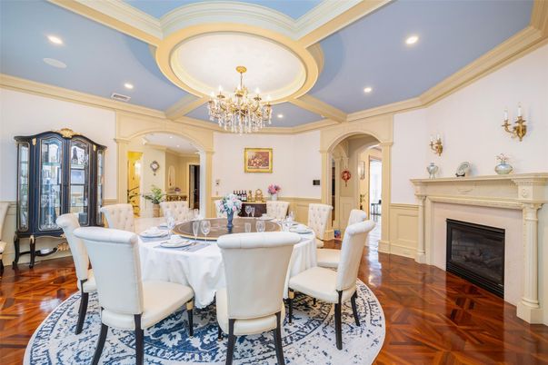Chandelier, Dining room, Fireplace, Interior, Recessed Lighting, Wood Texture Flooring