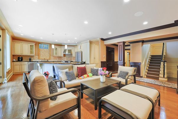Interior, Kitchen, Living room, Pendant Lights, Recessed Lighting, Stainless Steel Appliances, Wood Texture Flooring