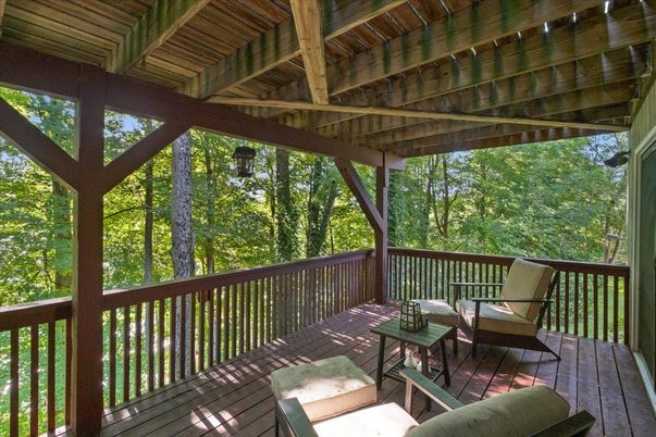 Exterior, Wood Texture Flooring