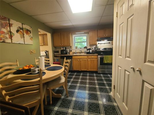 Dining room, Interior, Kitchen, Recessed Lighting