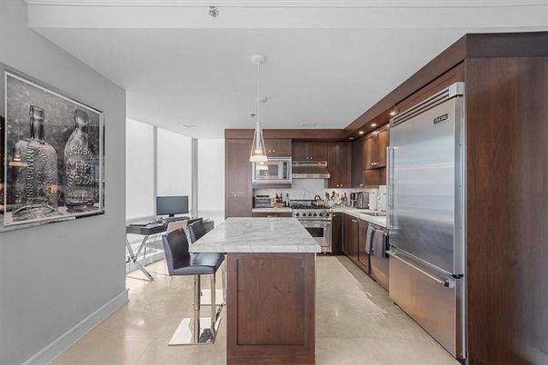 Dining room, Interior, Kitchen, Pendant Lights, Recessed Lighting, Stainless Steel Appliances