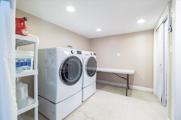 Interior, Recessed Lighting, Washer