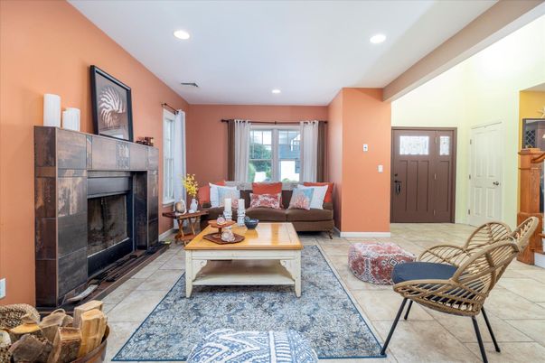 Fireplace, Interior, Living room, Recessed Lighting