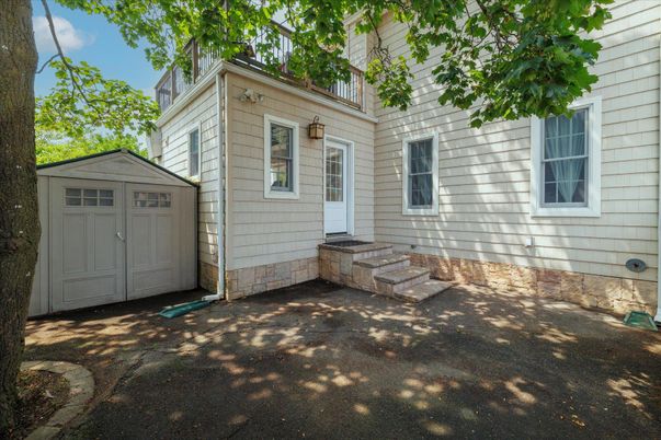 Detached Garage, Exterior