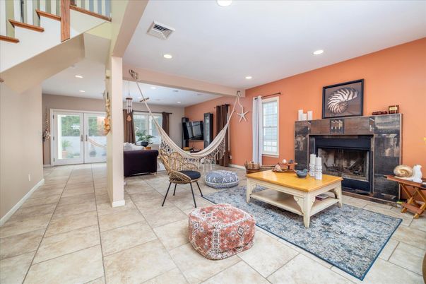 Fireplace, Interior, Living room, Recessed Lighting