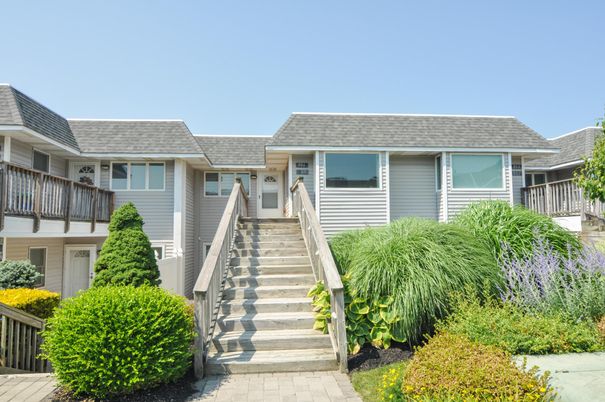 Exterior, Facade, Cape Cod