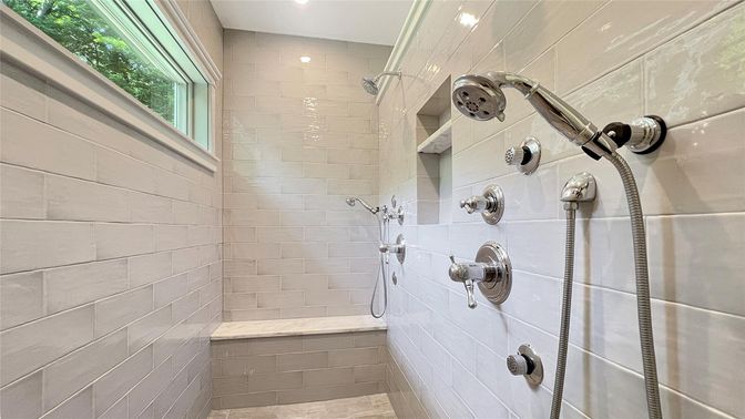 Bathroom, Interior, Recessed Lighting