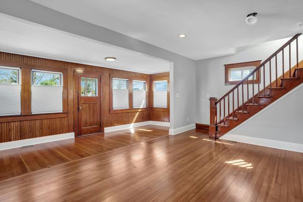 Empty room, Interior, Recessed Lighting, Wood Texture Flooring