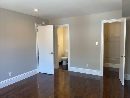 Bathroom, Interior, Recessed Lighting, Wood Texture Flooring