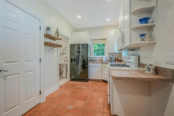 Interior, Kitchen, Recessed Lighting