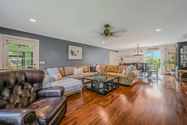 Dining room, Interior, Living room, Pendant Lights, Recessed Lighting, Wood Texture Flooring