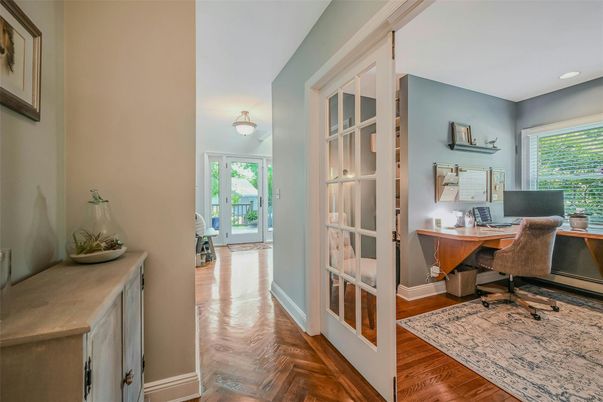 Home Office, Interior, Recessed Lighting, Wood Texture Flooring