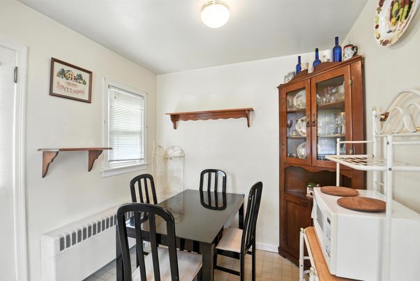 Dining room, Interior