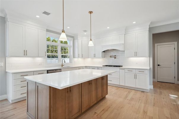 Interior, Kitchen, Pendant Lights, Recessed Lighting, Wood Texture Flooring