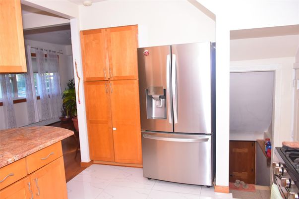 Interior, Kitchen, Marble, Stainless Steel Appliances