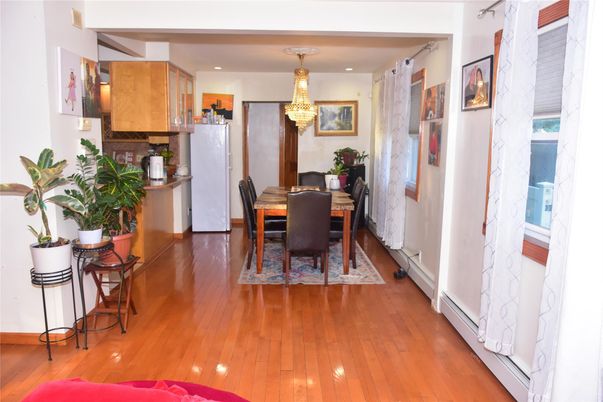 Chandelier, Dining room, Interior, Recessed Lighting, Wood Texture Flooring