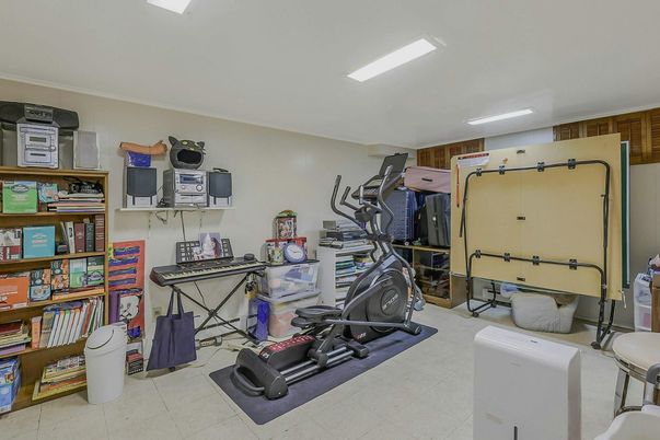 Fitness Equipment, Interior, Recessed Lighting