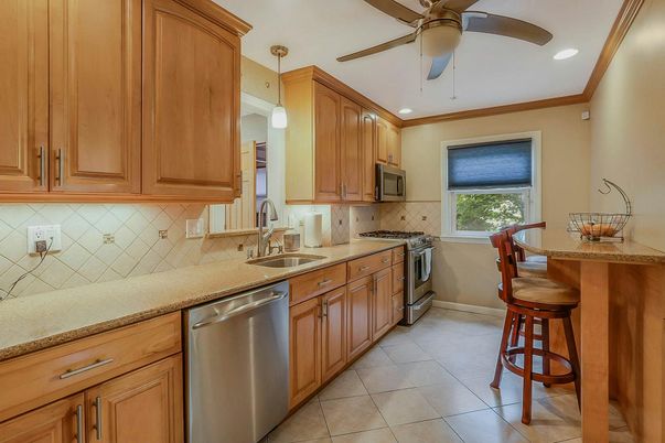 Interior, Kitchen, Pendant Lights, Recessed Lighting