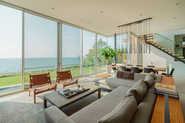 Interior, Living room, Pendant Lights, Recessed Lighting, Water