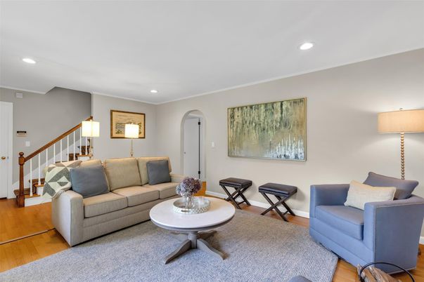 Interior, Living room, Recessed Lighting, Wood Texture Flooring